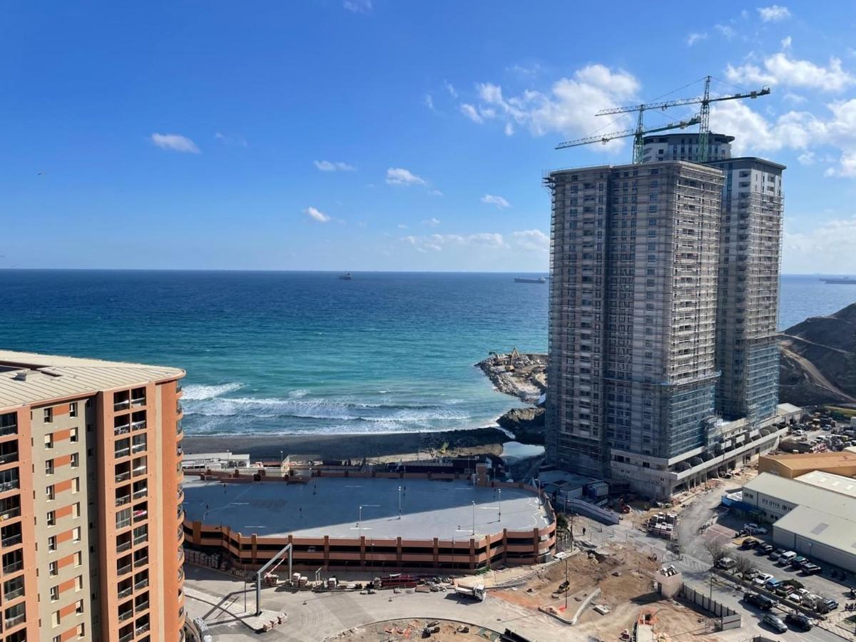 E1 Apartment High Level Sea View ยิบรอลตาร์ ภายนอก รูปภาพ